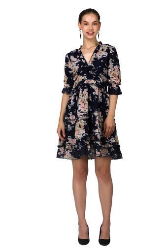 [P-32] Navy Petals